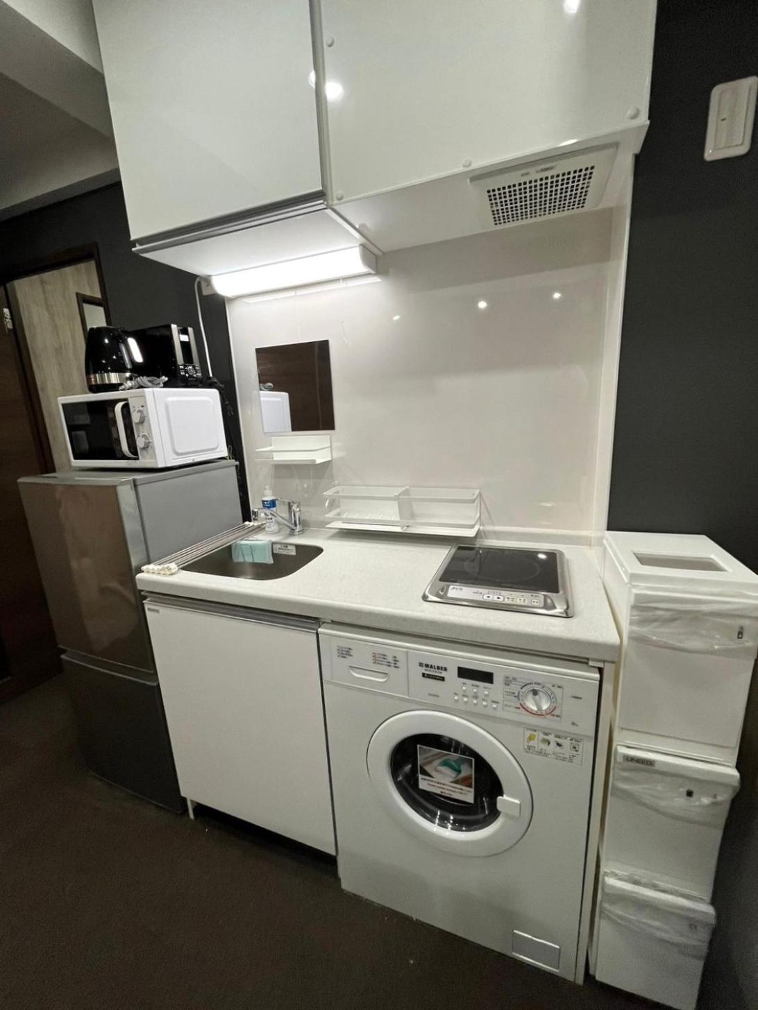 Urban Shinjuku East Apartemen *